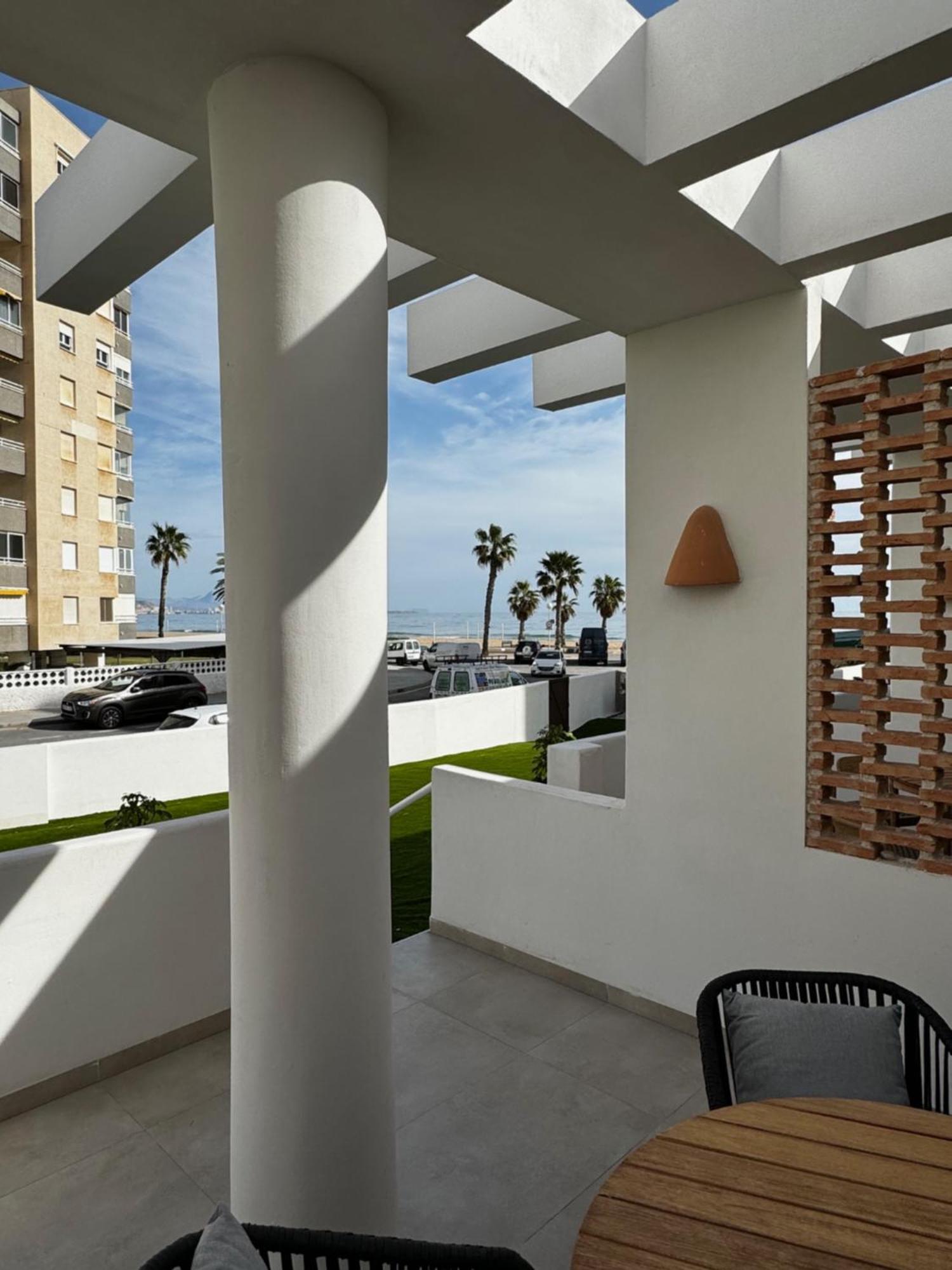 Reyes Catolicos Premium Beach, Playa Urbanova, Alicante Eksteriør billede