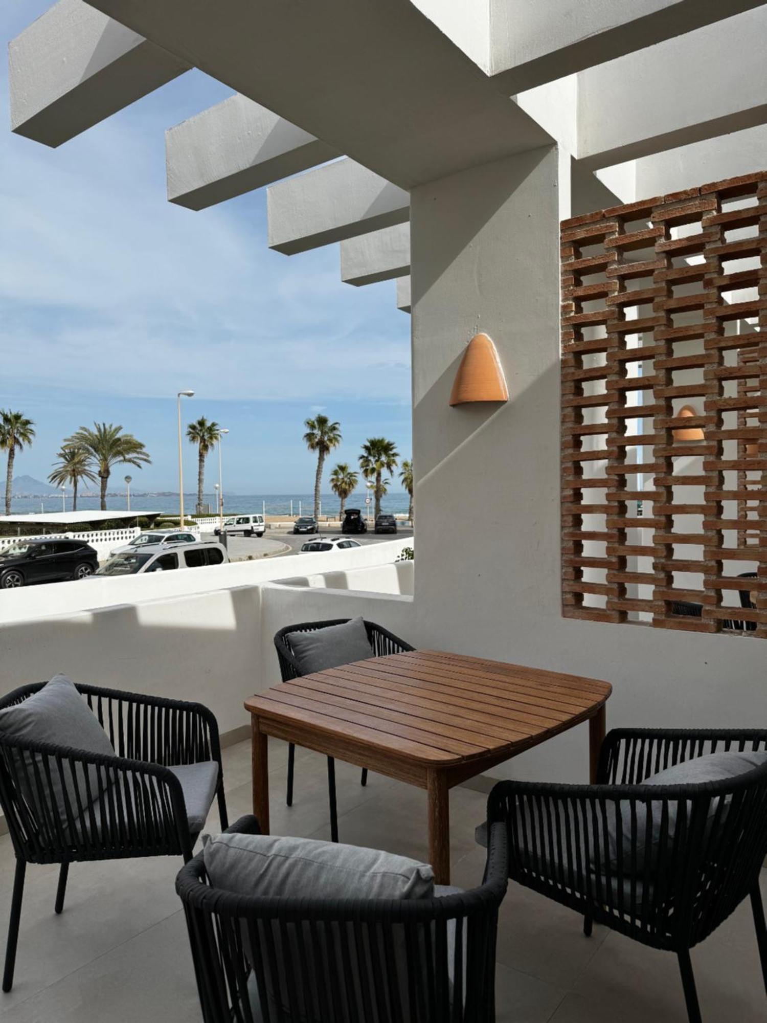 Reyes Catolicos Premium Beach, Playa Urbanova, Alicante Eksteriør billede